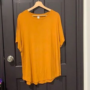Burnt orange Old Navy Luxe soft tee!